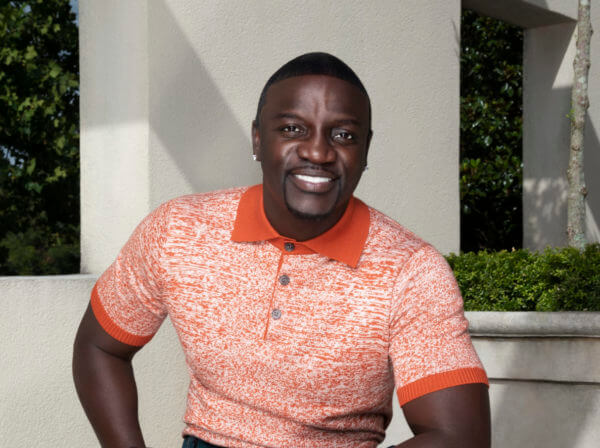 solar spot lights,akon electricity,,akon africa,akon solar power,akon net worth,